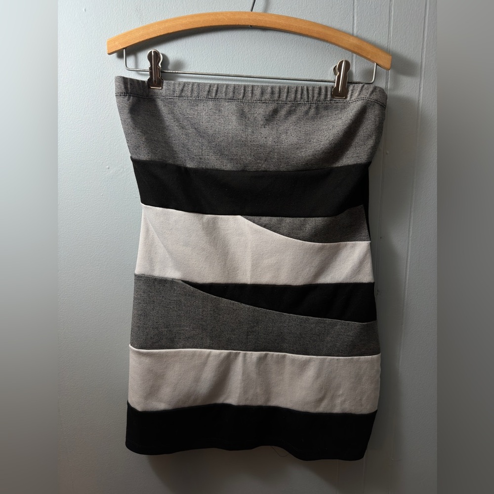 Fit2Go Strapless Tube Dress. Size Large.